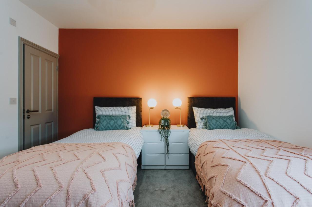 Townhouse House Ideal Contractors In Rugby Luaran gambar