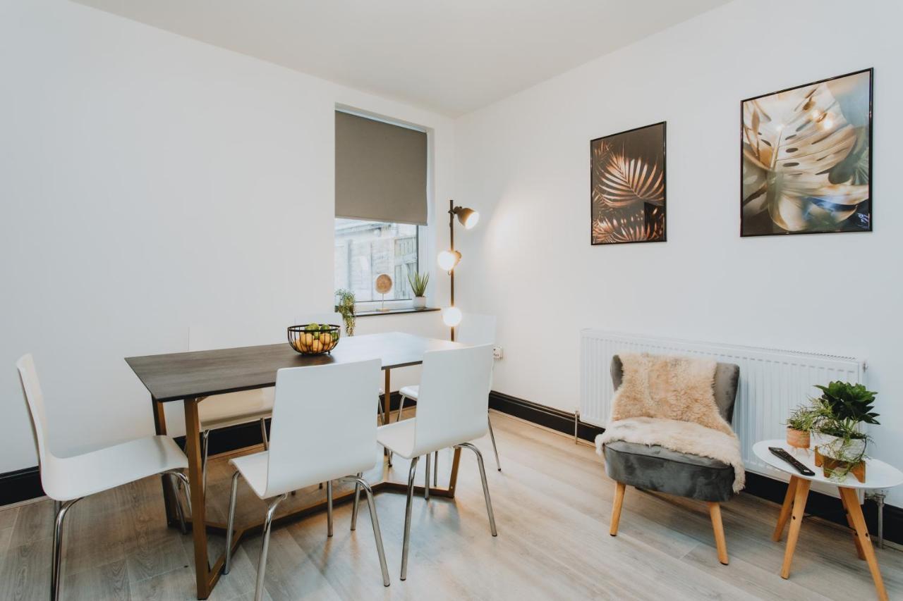 Townhouse House Ideal Contractors In Rugby Luaran gambar